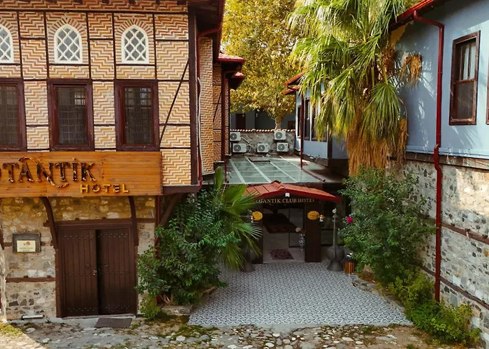 Otantik Hotel & Spa